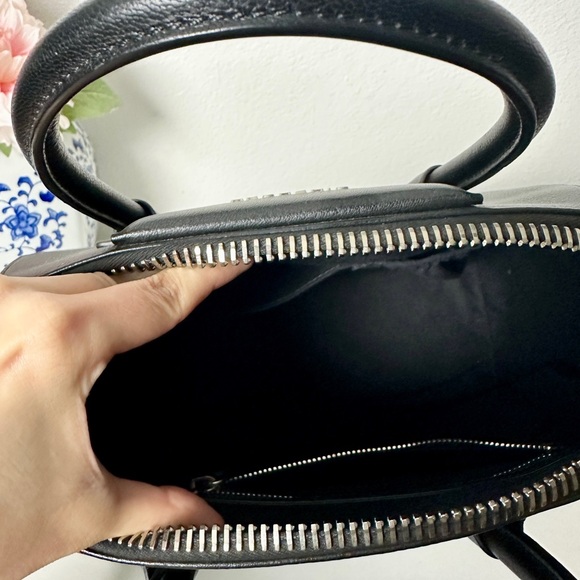 Givenchy small antigona - Picture 2 of 8